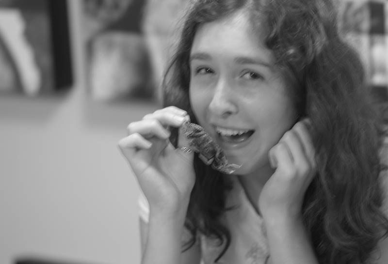 Oh, it was Amanda’s sixteenth birthday. No cake until you finish your crabs! This is a cultural experience! Damn it! Now eat them! ;-) Yes, she at it.
