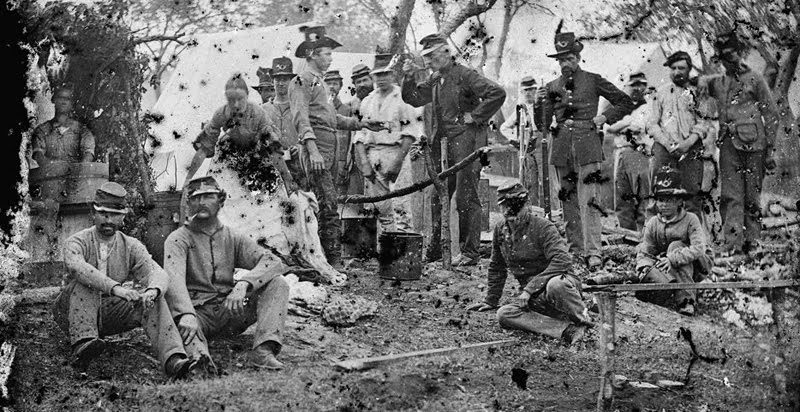 Union soldiers cooking. Photo via Library of Congress