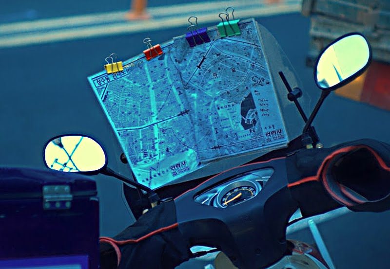 Korea is one of the most wired, high tech countries in the world. It is a hyper-competitive society where everyone clamors to own the latest and greatest high-tech gadgetry. The above, exclusive photo, is the latest Analog GPS Navigation System to hit the Korean market. I could not make out the brand...