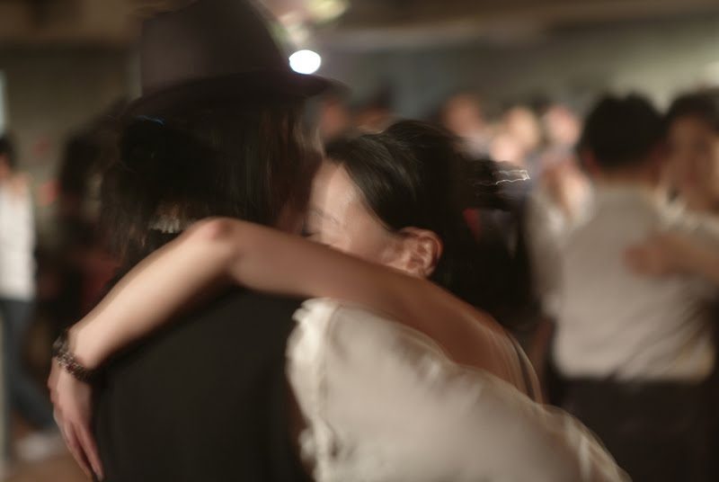 Well, suffice to say...when it is done right...tango is simply beautiful. Two people in harmony with each other, with the music and with other dancers around them. Simply beautiful. What a metaphor...Korean style.